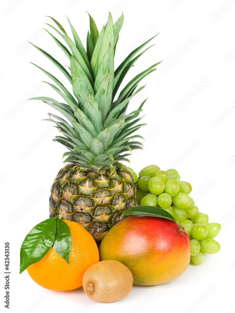 Healthy Eating. Organic raw fruit