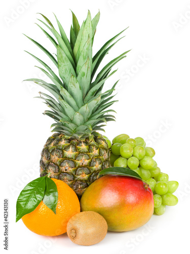 Fototapeta Naklejka Na Ścianę i Meble -  Healthy Eating. Organic raw fruit