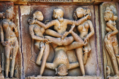 I templi erotici di Khajuraho - India photo