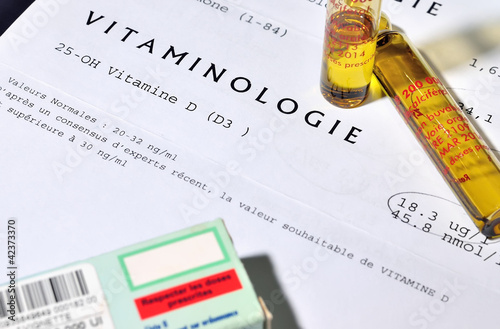 vitamine D,ampoules,dosage,prise de sang Photos | Adobe Stock
