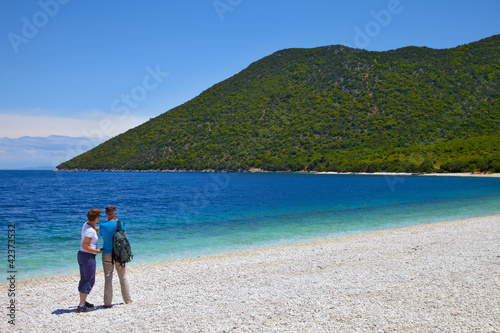 grèce; ioniennes, kefalonia : plage d'Antisamos