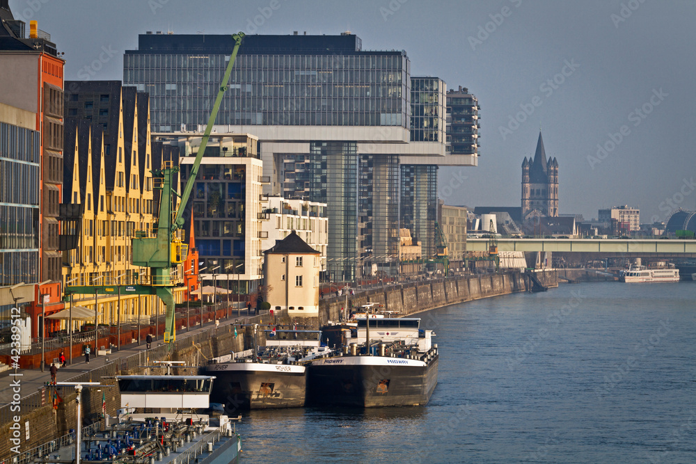 Rheinauhafen, Kranhäuser in Köln StockFoto Adobe Stock