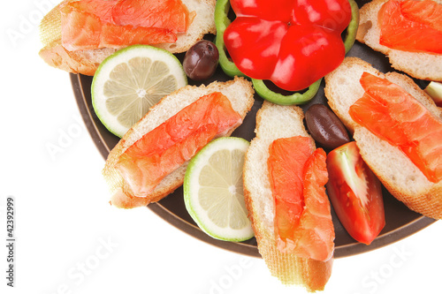 olives salmon and pepper