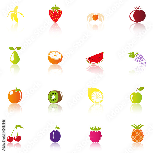 16 Colorful Fruits Icons