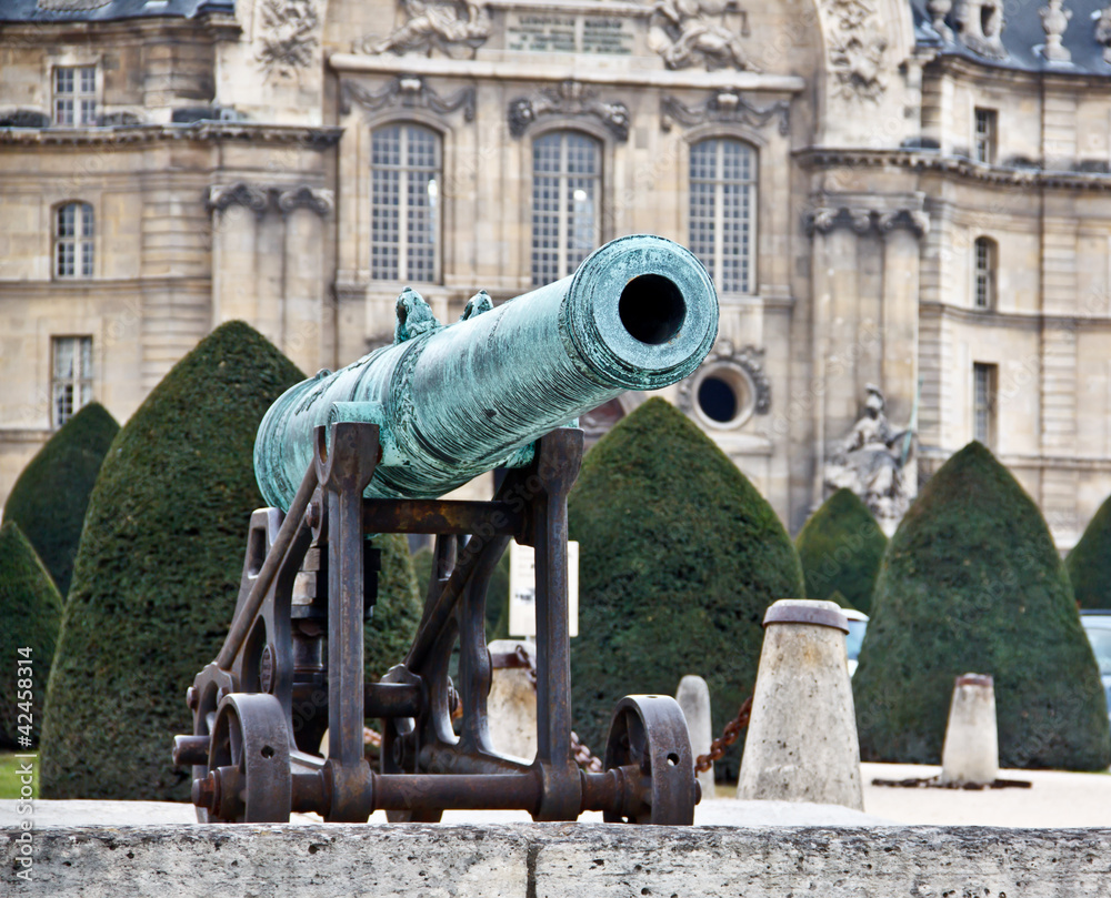 cannon at Hotel Les Invalides, Paris, France