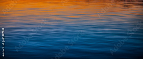 Dawn at Lake Geneva © akulamatiau
