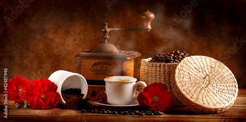 Fototapeta Cappuccino caldo con caffè tostato