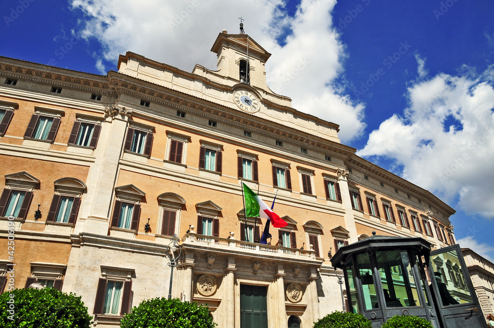 Fototapeta premium Roma, Palazzo di Montecitorio - Sede della Camera dei Deputati