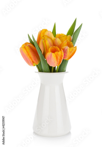 Fototapeta Naklejka Na Ścianę i Meble -  Orange tulips bouquet in flowerpot