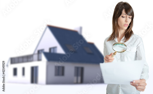 Foto Real Estate document examination