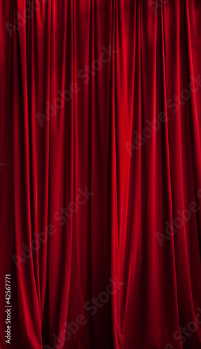 Red curtain  b