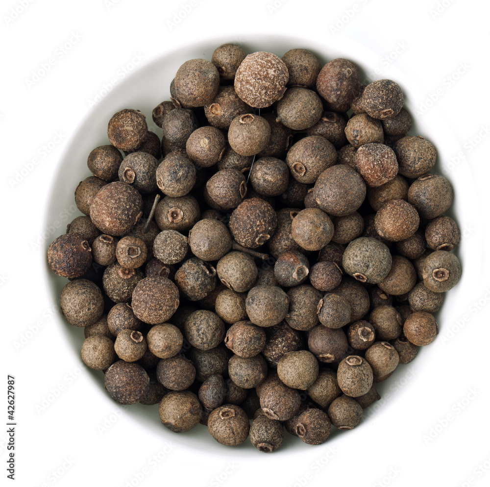 Allspice (Jamaica pepper) on white