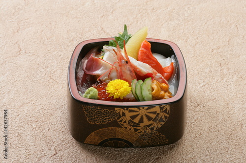 海鮮丼