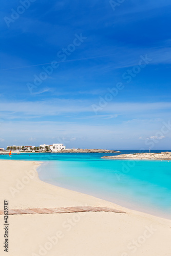 Fototapeta Naklejka Na Ścianę i Meble -  Els Pujols Formentera white sand turquoise beach
