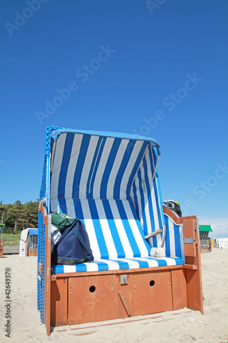 blauer Strandkorb