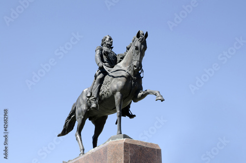 Памятник атаману Матвею Платову - основателю Новочеркасска