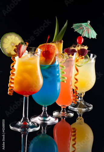 Tropical drinks - Most popular cocktails series