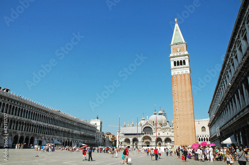 Piazza San Marco, Venezia, Italia photo