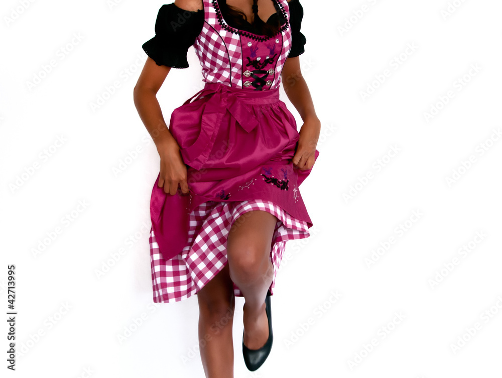 Wunderhübsche Frau im Dirndl / Bayerische Trachten Wunderhübsche Frau im Dirndl / Bayerische Trachten