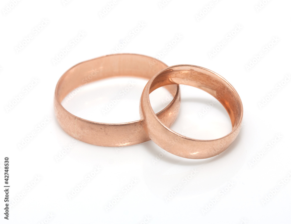 wedding rings and roses wedding rings and roses
