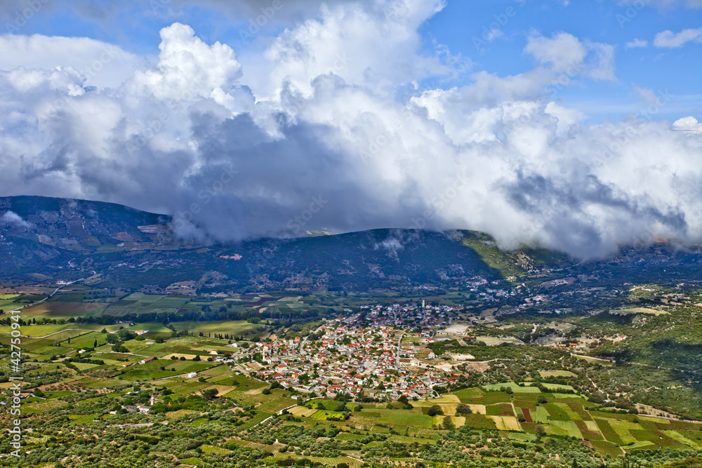 grèce; ioniennes, kefalonia : village de Valsamata