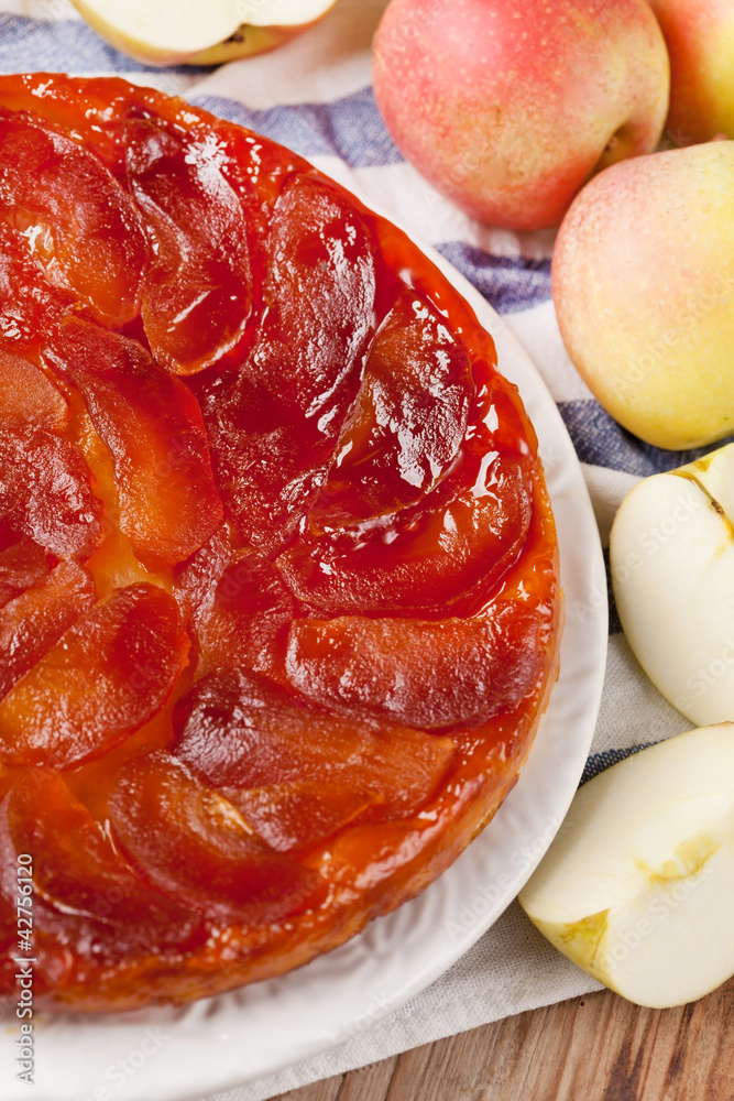Tarte Tatin with apples Tarte Tatin with apples