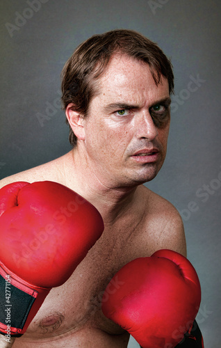 man guard boxing position Fototapeta