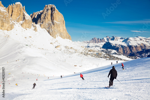 Valokuva Skiers on a Piste