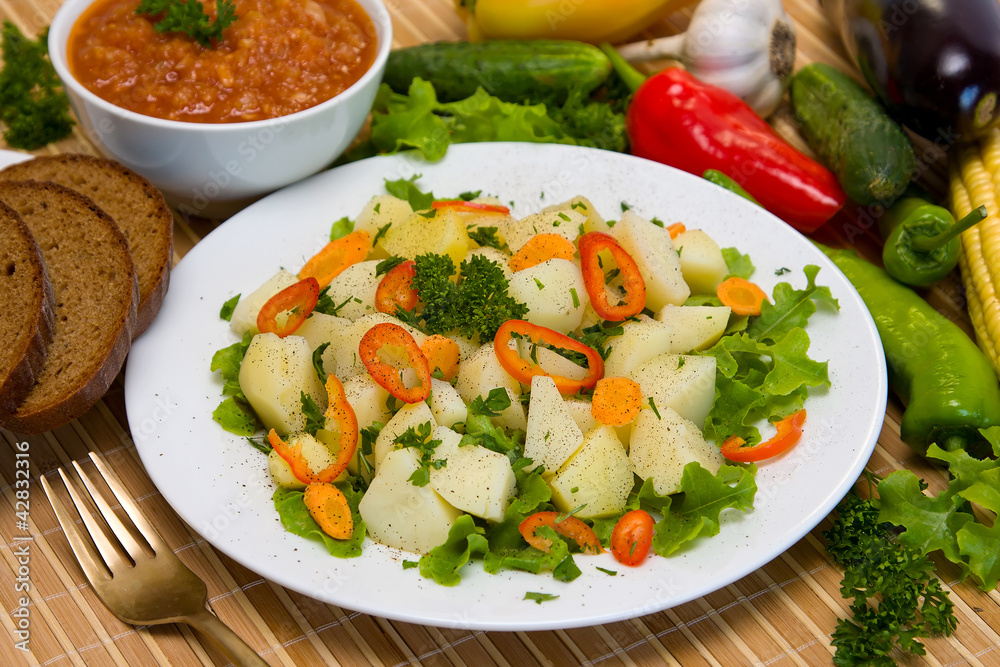 Boiled potatoes with vegetables Boiled potatoes with vegetables