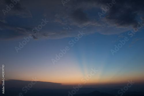 Sonnenuntergang im Gebirge