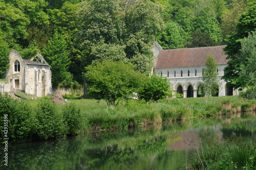 the abbey of Fontaine Guerard in Radepont photo