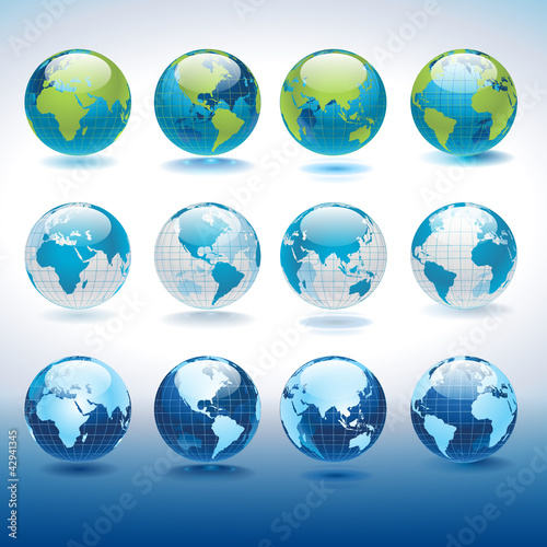 Set of vector globe icons showing earth with all continents