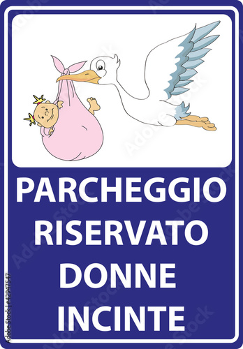 parcheggio riservato donne in gravidanza photo