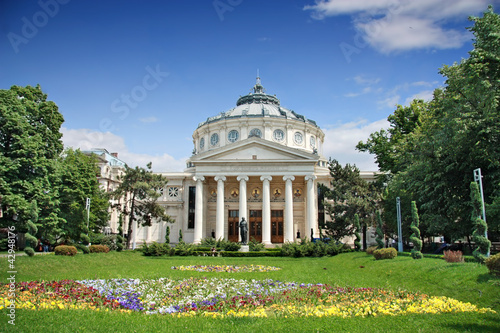 Romanian Athenaeum is a concert hall in the center of Bucharest,