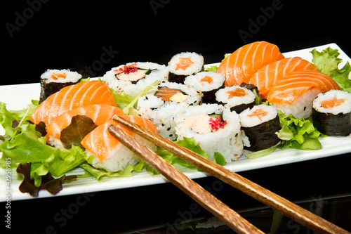 sushi #42958985