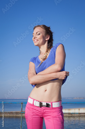 Girl Undressing Pic