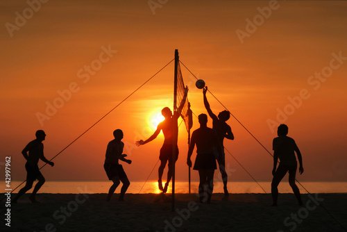 silhouette beach volleyball