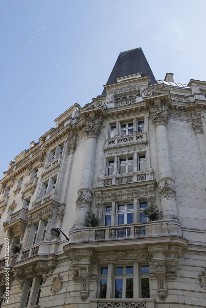 Fototapeta premium Immeuble du quartier de Passy à Paris