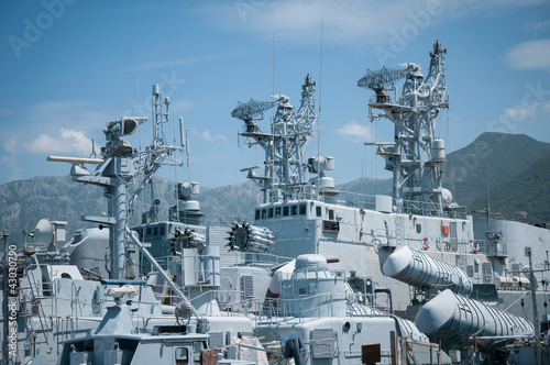 communications tower modern warship
