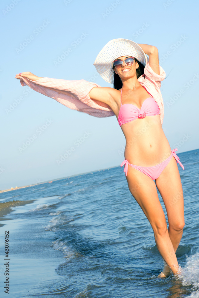 Beach bikini girl © Lulzim Hoxha