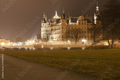 Schloss von Schwerin zu Weihnachtszeit