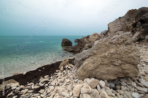 Φωτογραφία Big stone on the sea coast