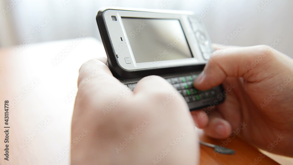 SMS on smartphone QWERTY keyboard