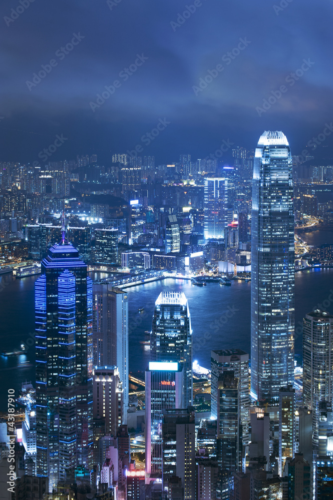 Fototapeta premium View of Victoria harbor from the peak at Hong Kong