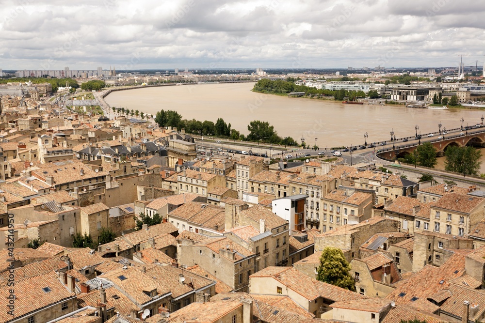 Bordeaux and Garonne river