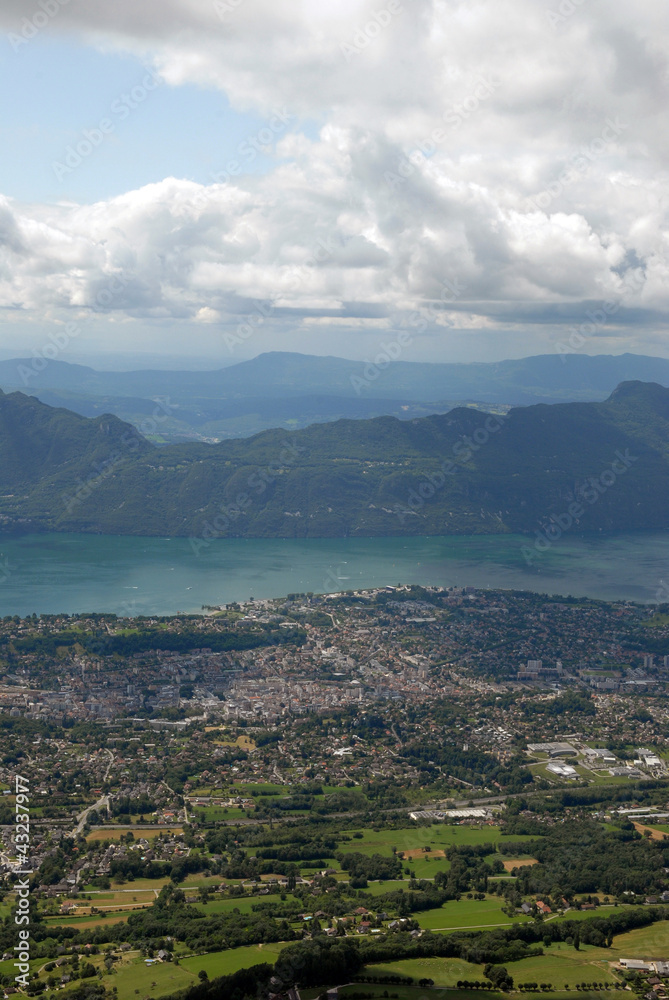 Naklejka premium Aix les bains et lac du Bourget