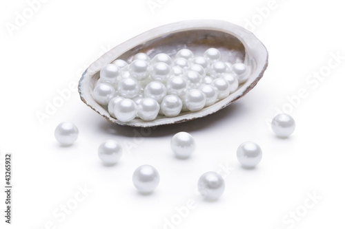 Perlen in einer Muschel