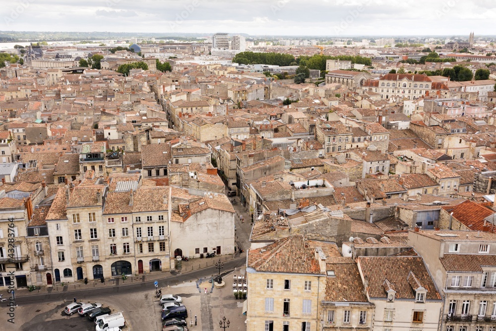 Obraz premium Bordeaux old city view