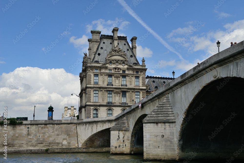 Fototapeta premium Louvre Seen from the Seine