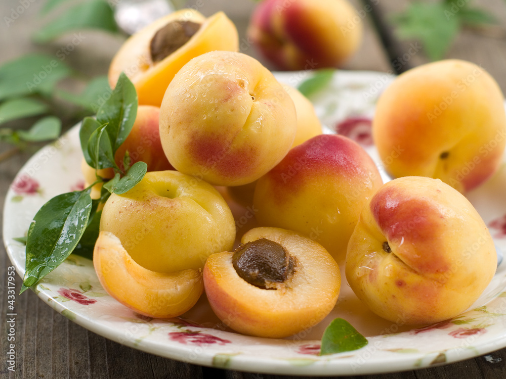 apricots